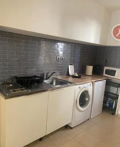 T1 à 5 Min à Pieds Du Centre ! Appartement Béziers